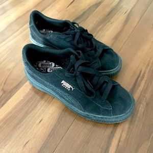 black suede Puma Platform (size US 7.5)